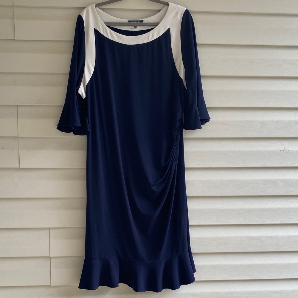 Glamour Navy and White 3/4 Sleeve flounce  Dress size 22w
